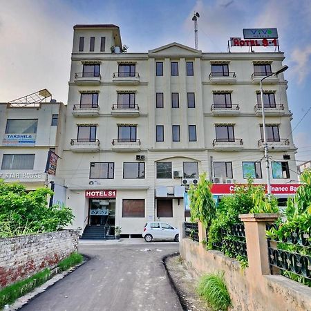 Vivo Hotels Jalandhar Eksteriør bilde